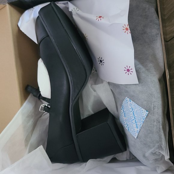 Dolls Kill Mary Jane Platforms - Picture 5 of 10